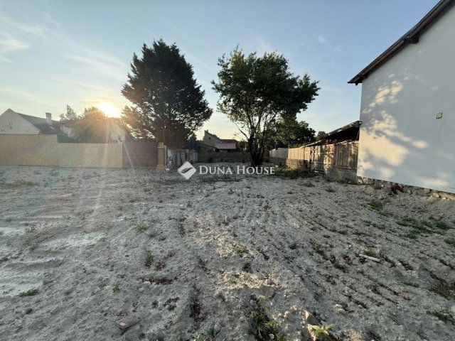 Eladó telek, Budapesten, XIX. kerületben 63.9 M Ft