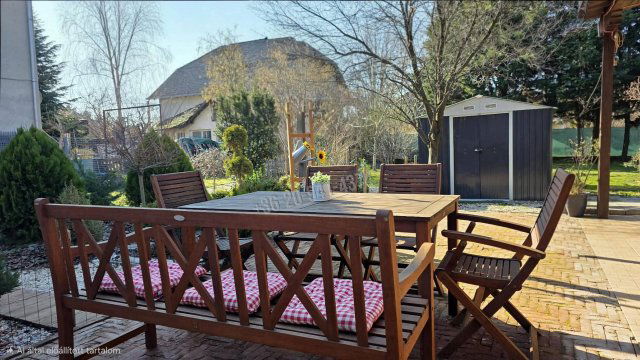 Eladó családi ház, Dunaharasztin 129 M Ft, 4 szobás