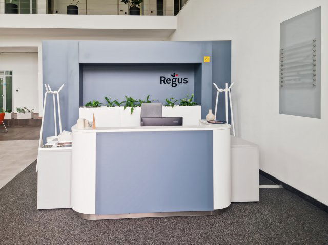 Kiadó iroda, Szentendrén, Dobogókői úton 49 E Ft / hó