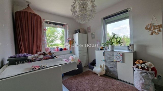 Eladó sorház, Gödön 120 M Ft, 4 szobás / költözzbe.hu