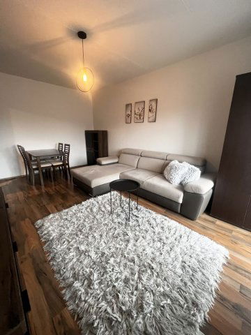 Kiadó panellakás, albérlet, Debrecenben 180 E Ft / hó, 2 szobás