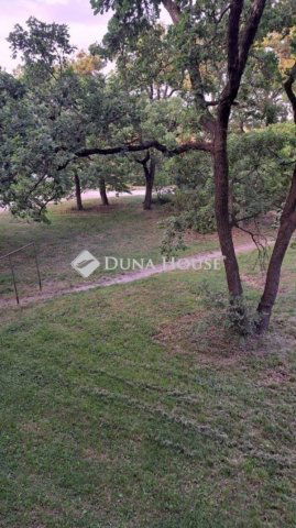 Eladó téglalakás, Várpalotán 23 M Ft, 2 szobás