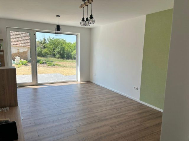 Eladó ikerház, Cserszegtomajon 74.9 M Ft, 4 szobás