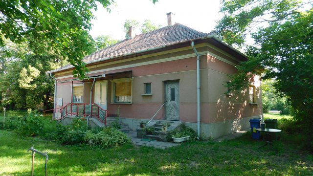 Eladó családi ház, Szatymazon 49.9 M Ft, 3 szobás