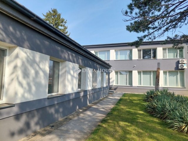 Kiadó iroda, Baján 800 E Ft / hó / költözzbe.hu