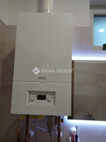 Eladó családi ház, Baján 67.9 M Ft, 3 szobás