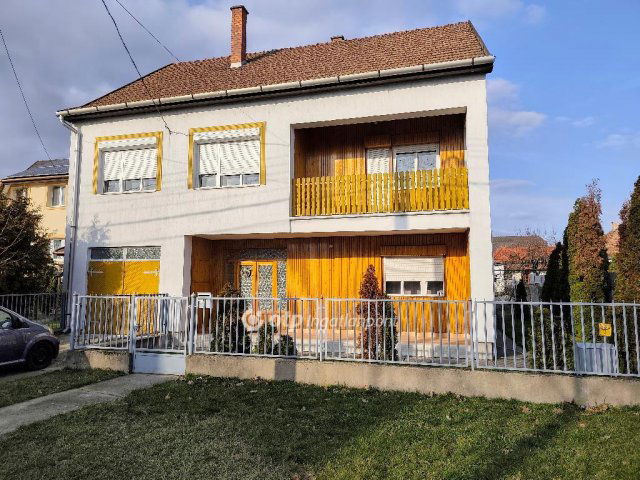 Eladó családi ház, Sárospatakon 59.9 M Ft, 3+1 szobás
