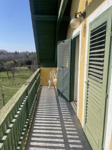 Eladó nyaraló, Balatonfüreden 93 M Ft, 2+1 szobás