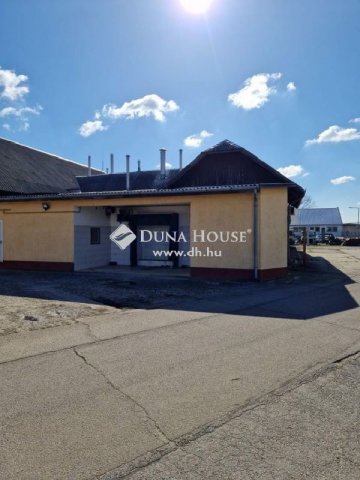 Eladó családi ház, Nagykőrösön 149 M Ft, 6 szobás