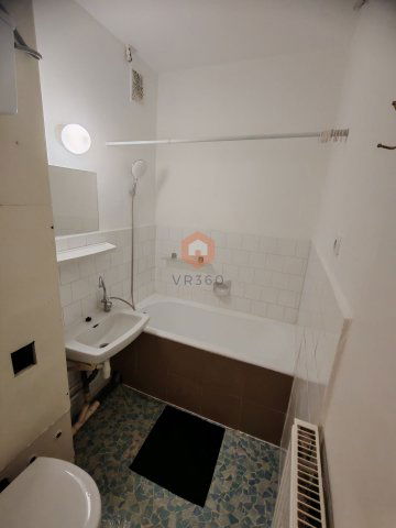 Kiadó téglalakás, albérlet, Pécsett 135 E Ft / hó, 1+1 szobás