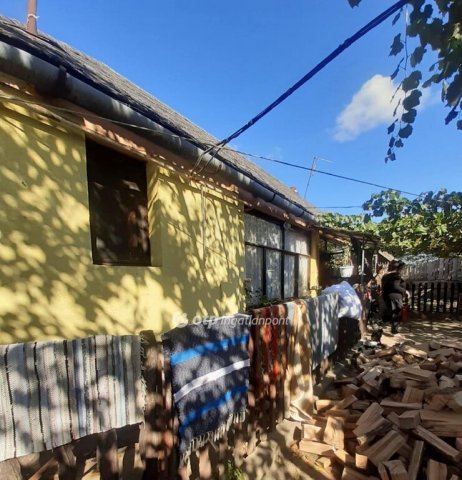 Eladó családi ház, Dunaföldváron 14.5 M Ft, 3 szobás