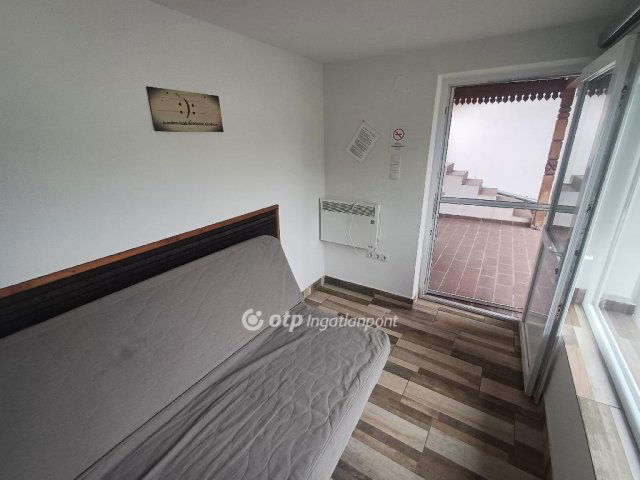 Eladó nyaraló, Dunavarsányban 84 M Ft, 1 szobás