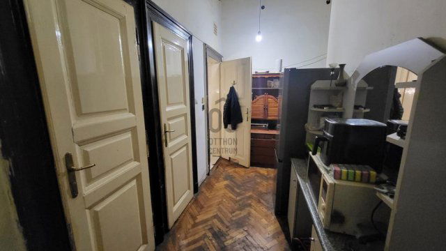 Eladó téglalakás, Budapesten, VIII. kerületben 96.4 M Ft