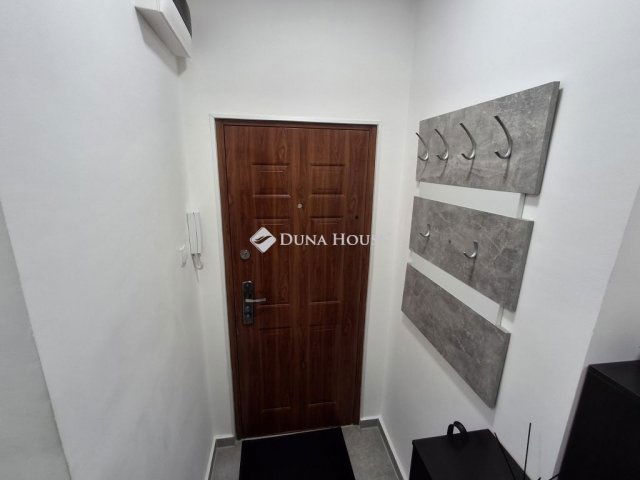 Eladó téglalakás, Budapesten, XVIII. kerületben 69.9 M Ft