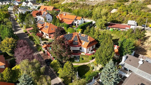 Eladó családi ház, Budapesten, III. kerületben 309 M Ft