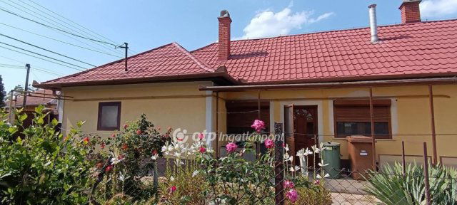 Eladó családi ház, Békésen 24.9 M Ft, 1+1 szobás