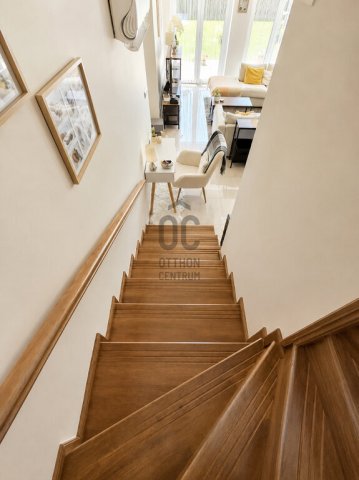 Eladó családi ház, Cegléden 250 M Ft, 5 szobás