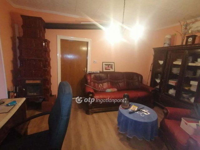Eladó családi ház, Kecelen 26 M Ft, 2+1 szobás