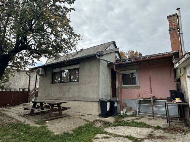 Eladó családi ház, Várpalotán, Szegfű utcában 59.9 M Ft