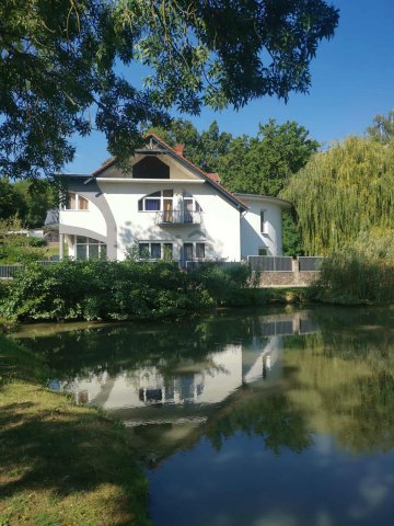 Eladó hotel, Abaligeten 220 M Ft / költözzbe.hu