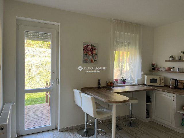 Eladó téglalakás, Zalaegerszegen 84.9 M Ft, 5 szobás