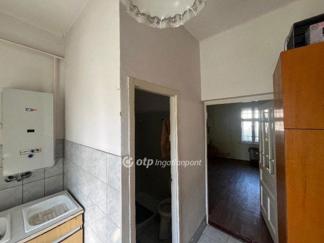 Eladó családi ház, Debrecenben 85 M Ft, 5 szobás