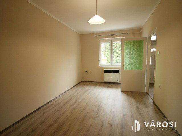 Eladó téglalakás, Nagykanizsán 17.5 M Ft, 1 szobás