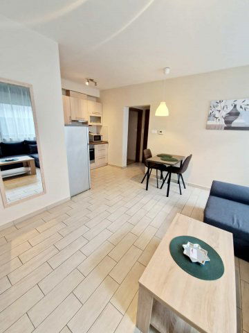 Kiadó téglalakás, albérlet, Pécsett 267 E Ft / hó, 2 szobás