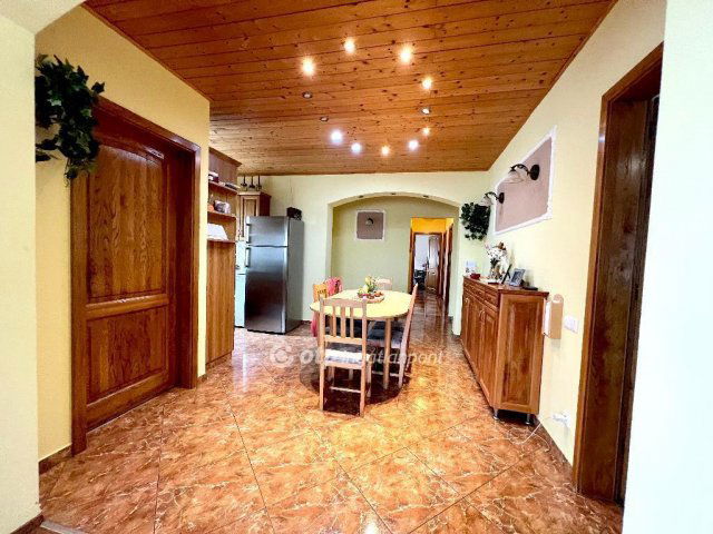 Eladó családi ház, Ravazdon 124.99 M Ft, 4 szobás