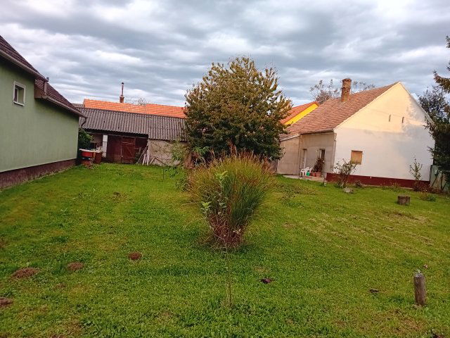 Eladó családi ház, Marcaliban 36.9 M Ft, 2+1 szobás