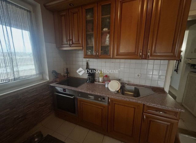 Eladó családi ház, Mátyásdombon 98 M Ft, 5 szobás