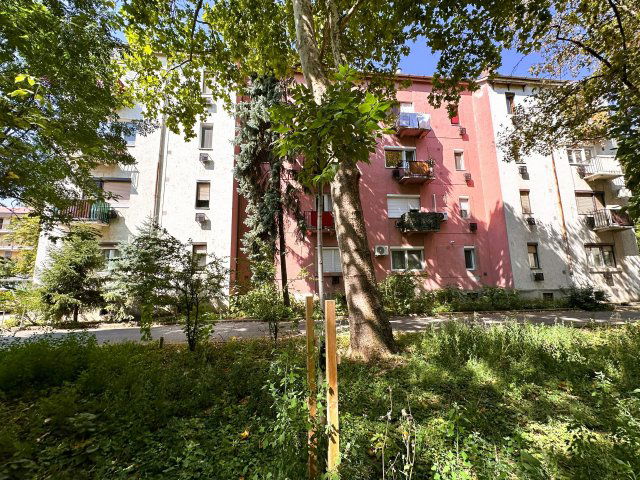 Eladó téglalakás, Békéscsabán 18.5 M Ft, 1 szobás