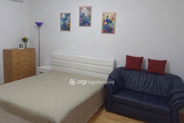 Eladó téglalakás, Dunaújvárosban 44.9 M Ft, 2 szobás