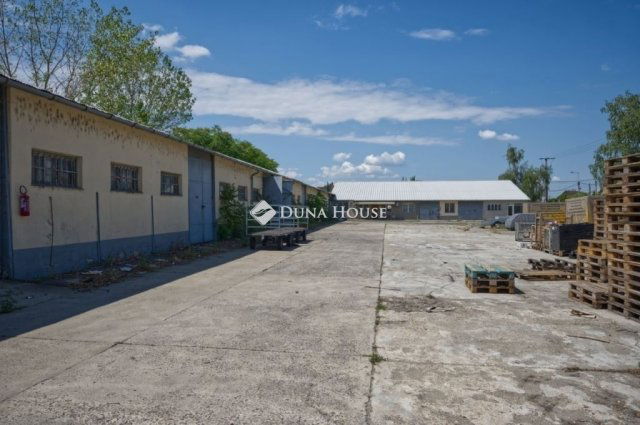 Eladó ipari ingatlan, Alsónémediben 860.2 M Ft
