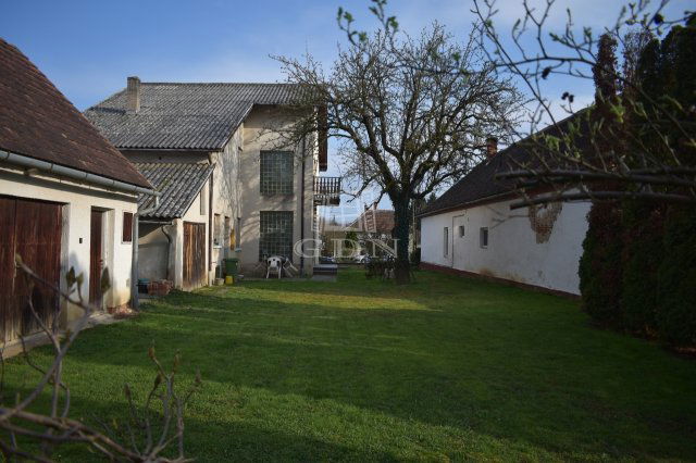 Eladó családi ház, Csákánydoroszlón 49 M Ft, 4 szobás
