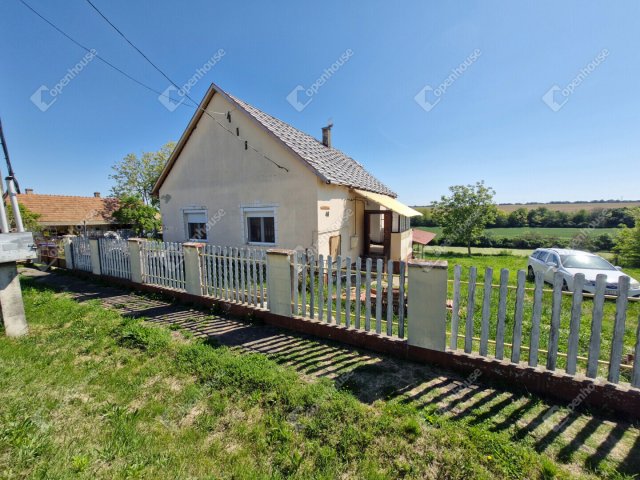 Eladó családi ház, Szentgáloskéren 29.9 M Ft, 3 szobás