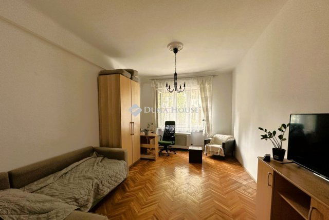 Eladó téglalakás, Budapesten, XIV. kerületben 52 M Ft, 1 szobás