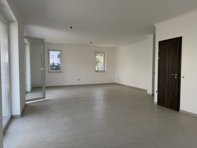 Eladó családi ház, Budapesten, XVI. kerületben 229.9 M Ft