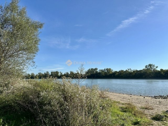 Eladó családi ház, Leányfaluban 80 M Ft, 3 szobás