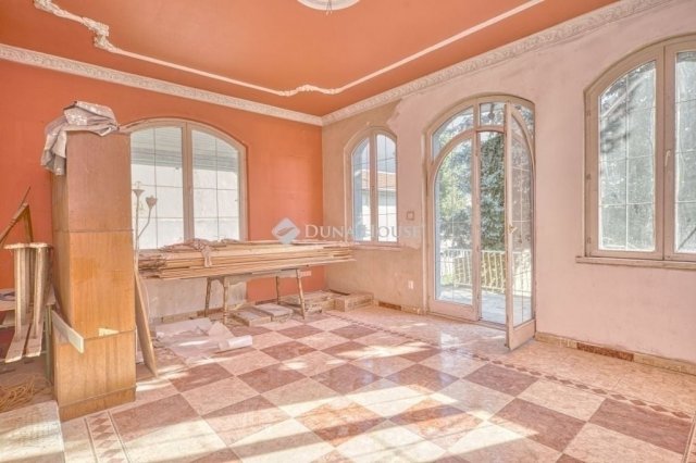 Eladó téglalakás, Budapesten, XVIII. kerületben 100 M Ft