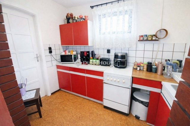 Eladó családi ház, Izsákon 34.5 M Ft, 6 szobás