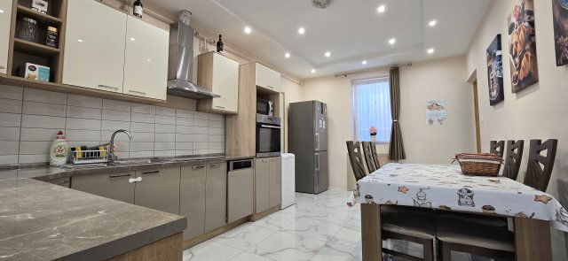 Eladó téglalakás, Pakson 61.9 M Ft, 2 szobás