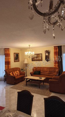 Eladó családi ház, Tökön 189 M Ft, 3 szobás