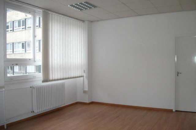 Kiadó iroda, Budapesten, III. kerületben 88 E Ft / hó, 3 szobás