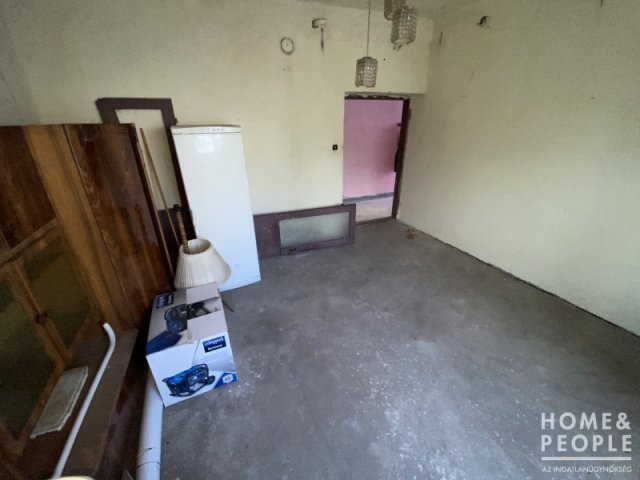 Eladó családi ház, Kiszomboron 15.99 M Ft, 4 szobás