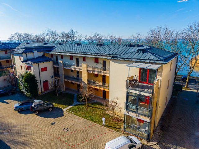 Eladó téglalakás, Siófokon 179.99 M Ft, 3 szobás