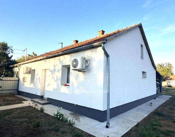 Eladó családi ház, Tiszafüreden 39.9 M Ft, 3 szobás