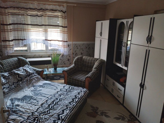 Eladó családi ház, Vésztőn 10.5 M Ft, 2 szobás