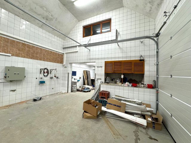 Eladó mezogazdasagi ingatlan, Villányban 124 M Ft