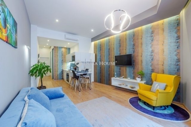 Eladó téglalakás, Budapesten, V. kerületben 233.9 M Ft, 2 szobás